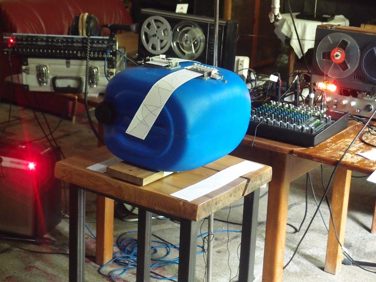 2020-04-25 'sand' Remix Teil 3 (Audio + Video)